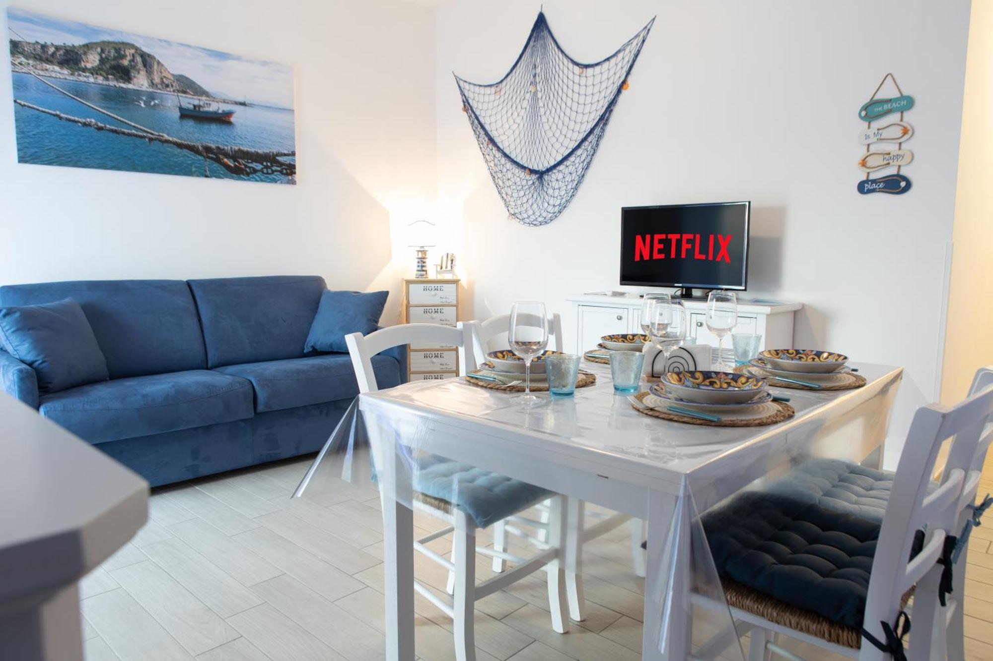 Casa Di Circe Vista Mare - Centralissima, Ad Un Passo Da Tutto Terracina Esterno foto