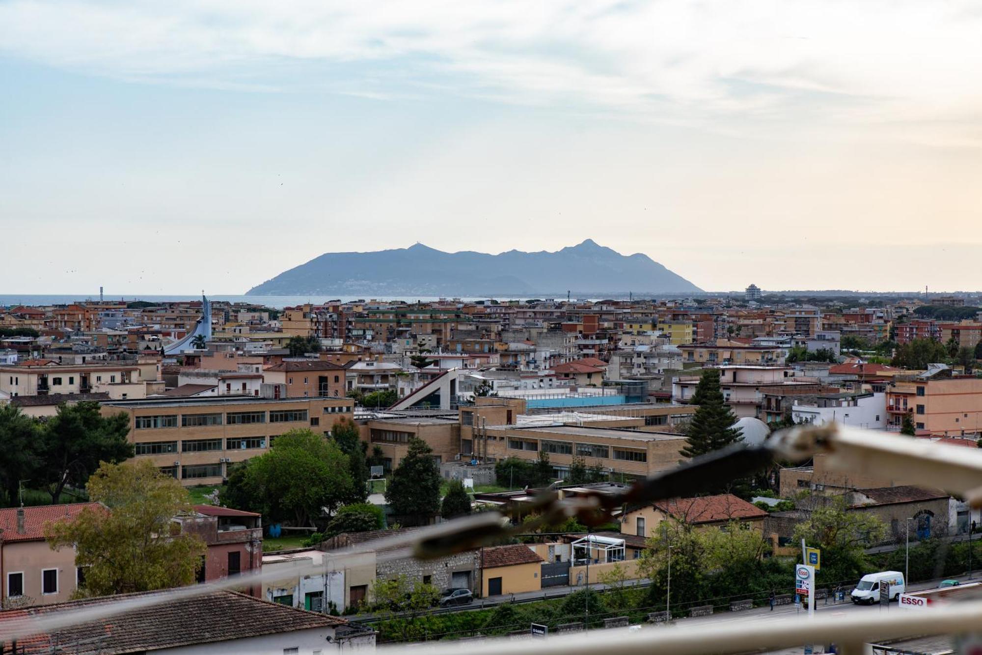 Casa Di Circe Vista Mare - Centralissima, Ad Un Passo Da Tutto Terracina Esterno foto